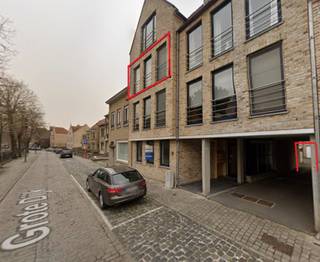 - Appartement au deuxième étage- Situé le long du Handzamevaart dans le centre-ville de Diksmuide- Petit immeuble dans un emplacement de premier...