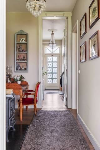 Deze imposante, uniek gelegen villa vlakbij de zee en het strand van Westende, wordt als B&B uitgebaat en kan een zeer hoge score op boeking...