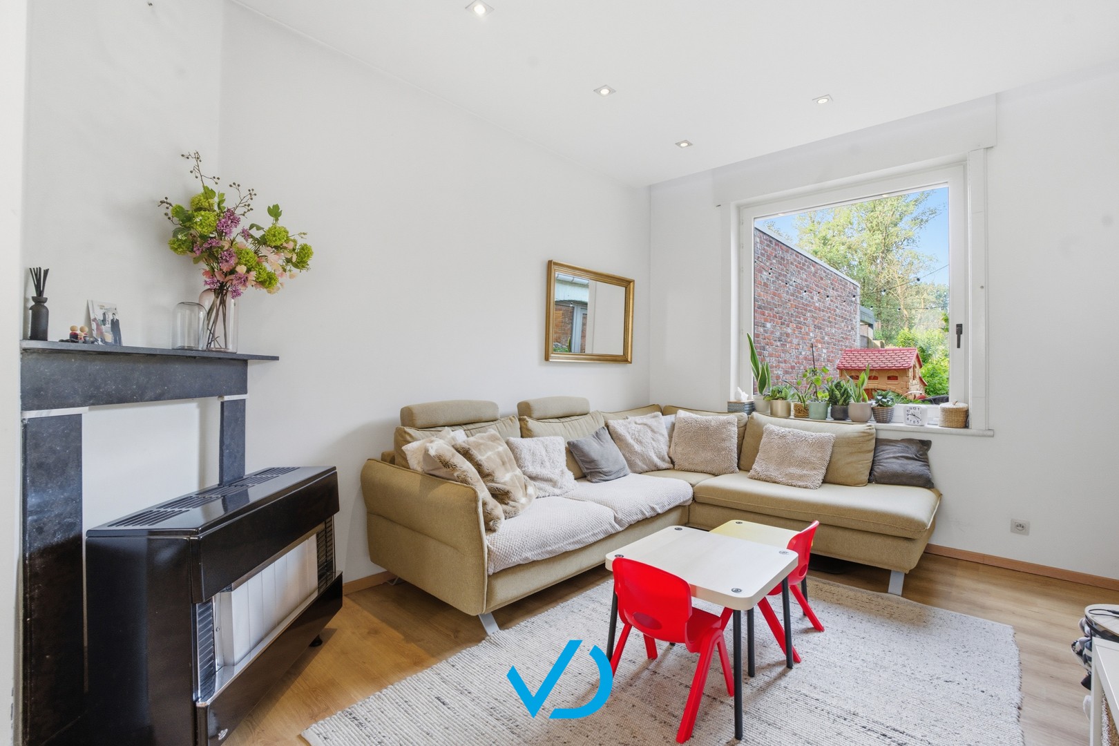 Instapklare woning met zonnige tuin en topligging nabij centrum Ieper! - foto 5