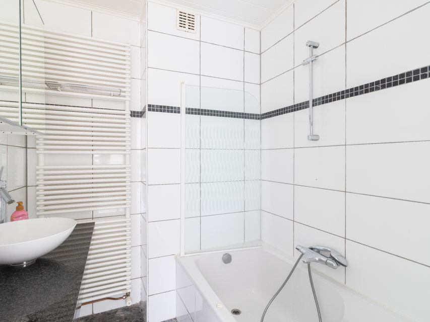 Appartement met 2 SLPKS nabij het centrum van Schoten! - foto 5