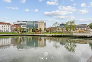Ruime ondergrondse garagebox in Quartier Blue te huur, gelegen in het private gedeelte van de ondergrondse parking van de Blauwe Boulevard in...