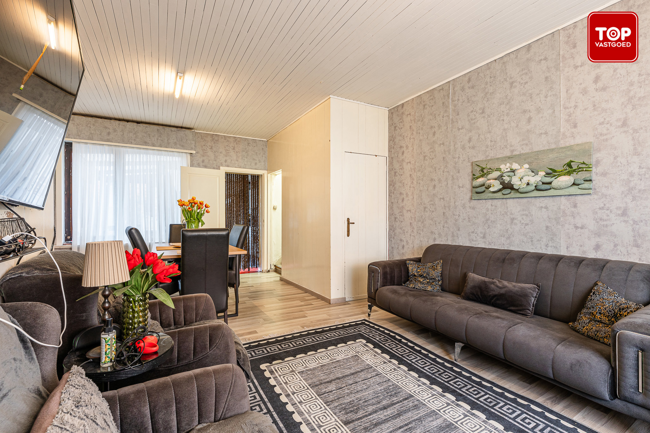 Op te frissen HOB met 2 slaapkamers en tuin - foto 4