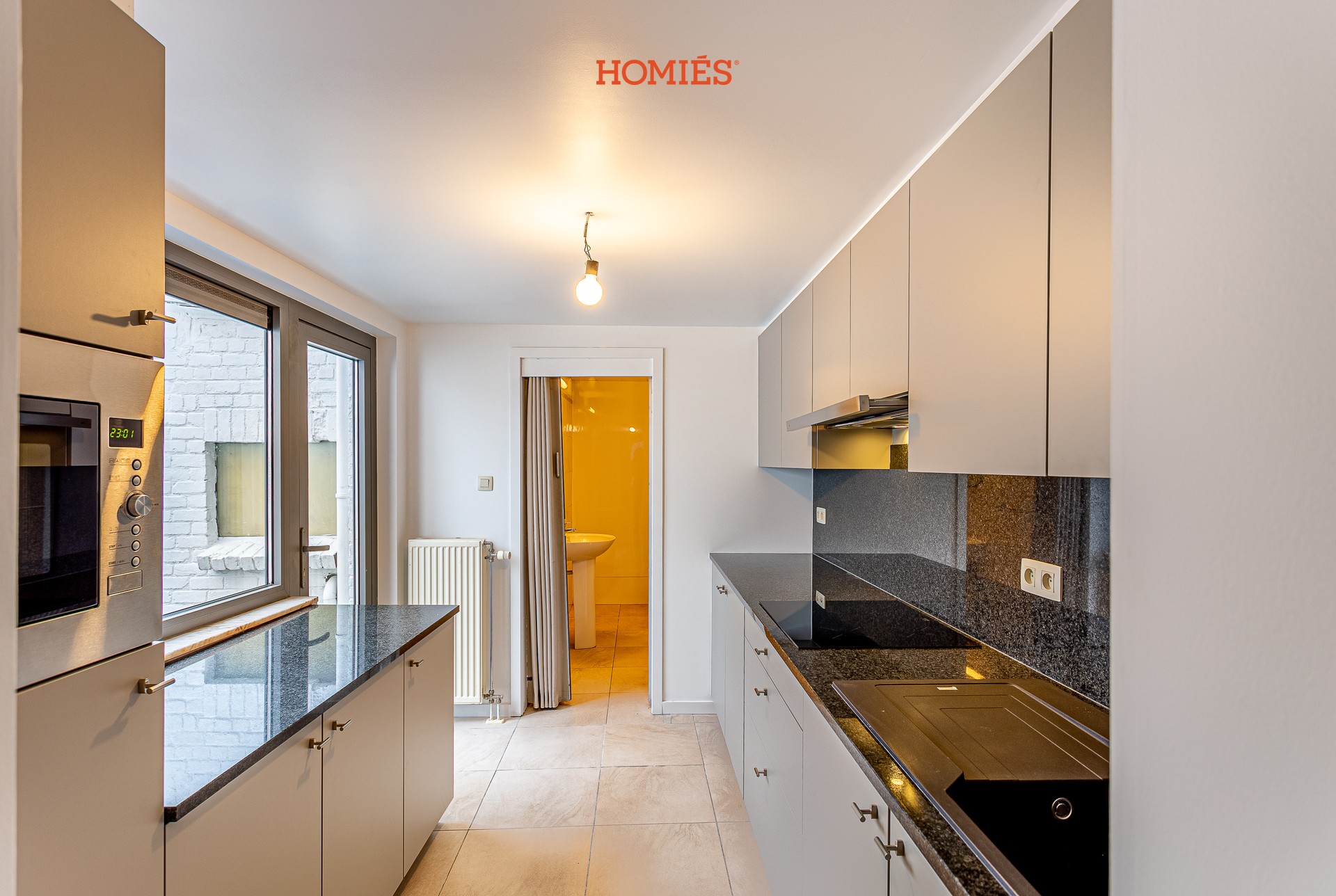 Woning met 4 volwaardige slaapkamers en koertje - foto 4