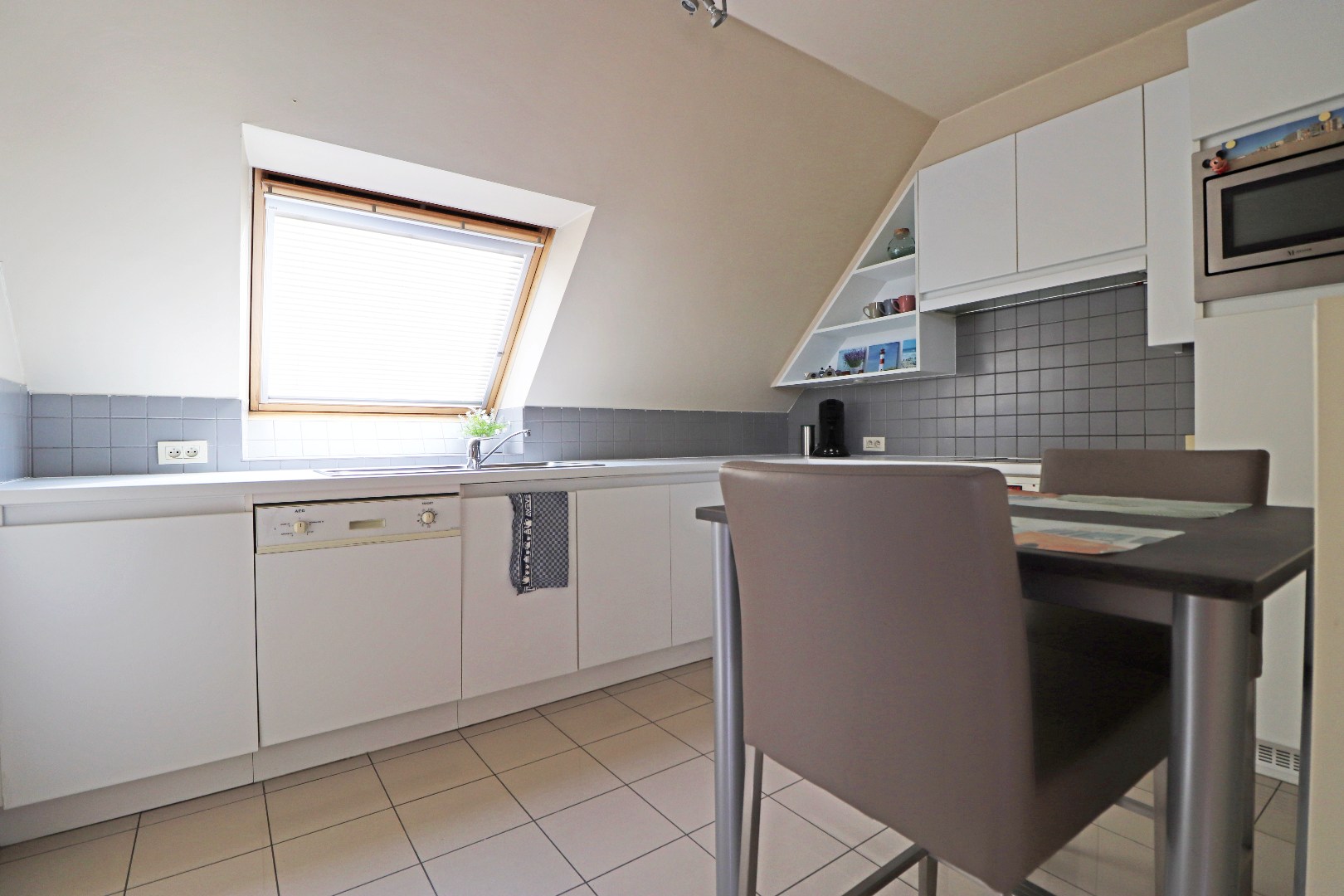 Centraal gelegen appartement met mooi zicht - foto 4