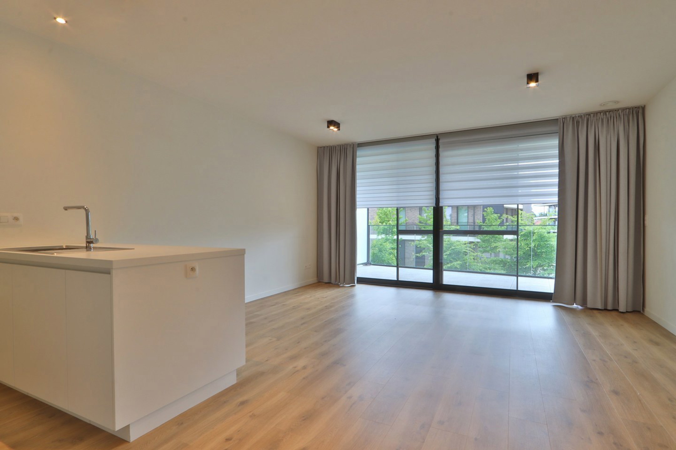 Appartement met 2 slaapkamers en terras in Beveren! - foto 2
