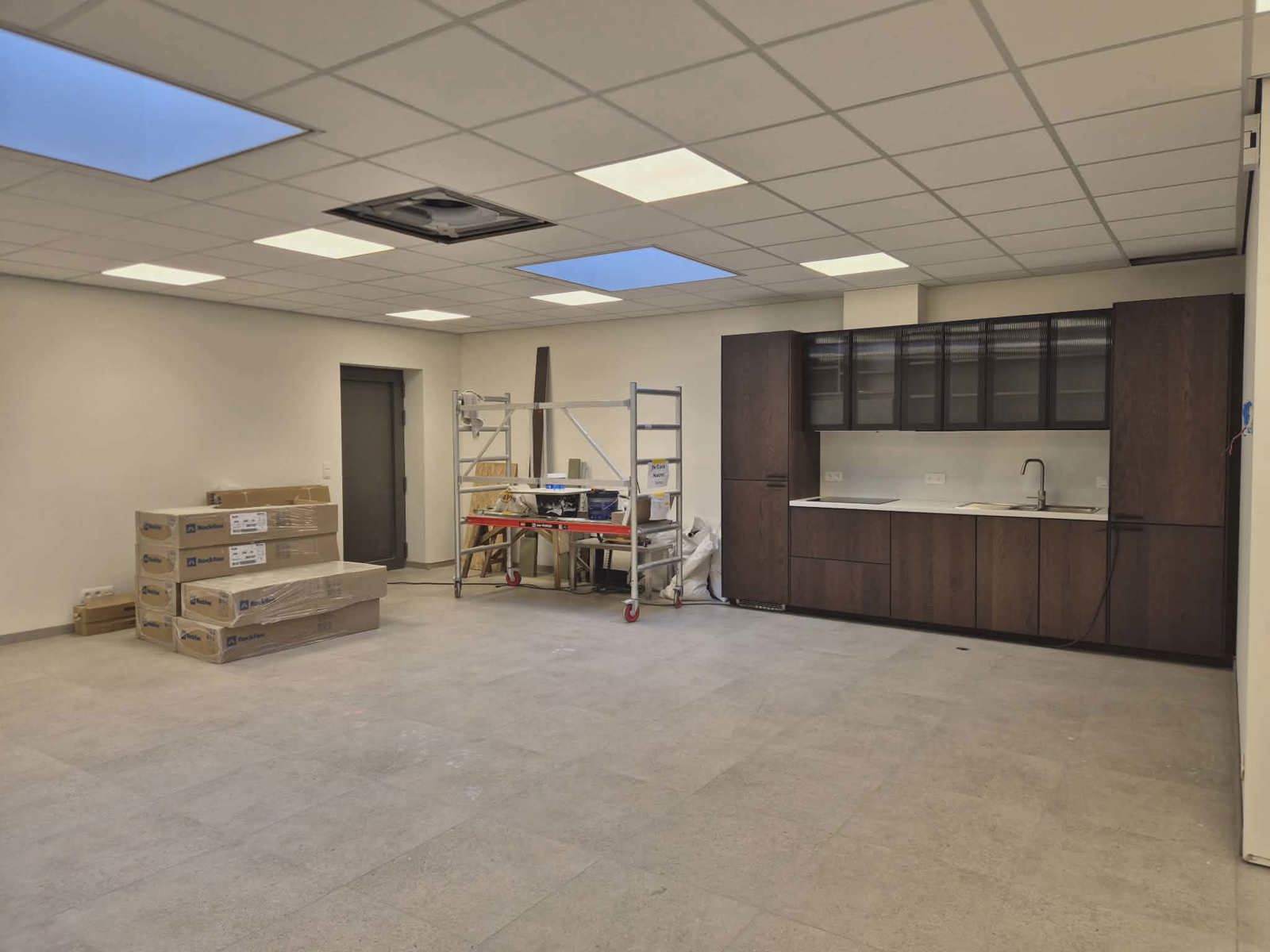 Nieuwbouw handelsgelijkvloers op het Dorp in Serskamp - foto 5