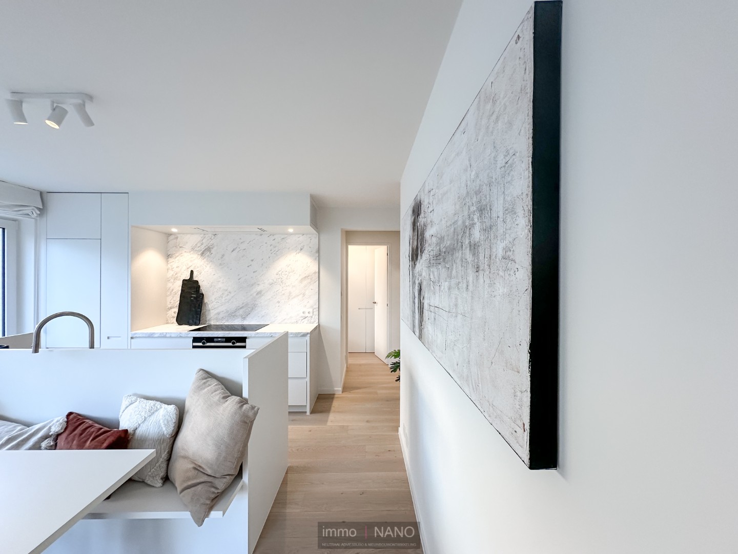 Gerenoveerd appartement met 2 slaapkamers, centraal gelegen nabij het Rubensplein, de Zeedijk en de Lippenslaan. - foto 5