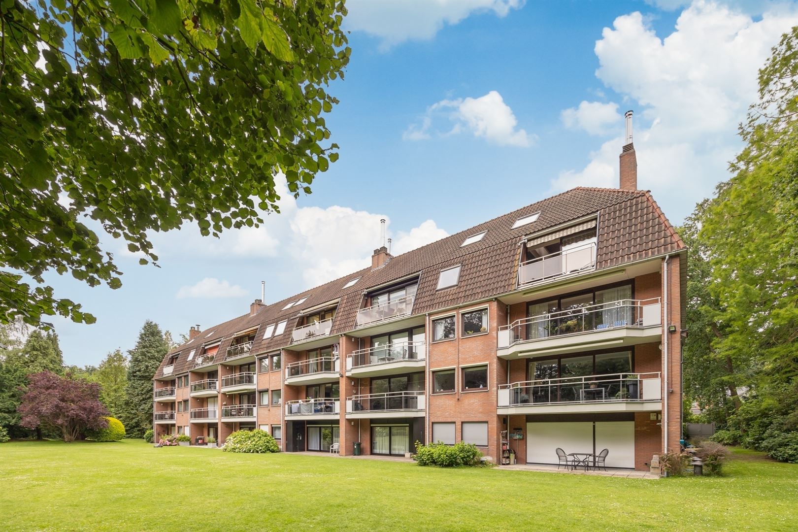 Smaakvol gerenoveerd zeer ruim appartement 250m² bij Koningshof-Schotenhof. - foto 2