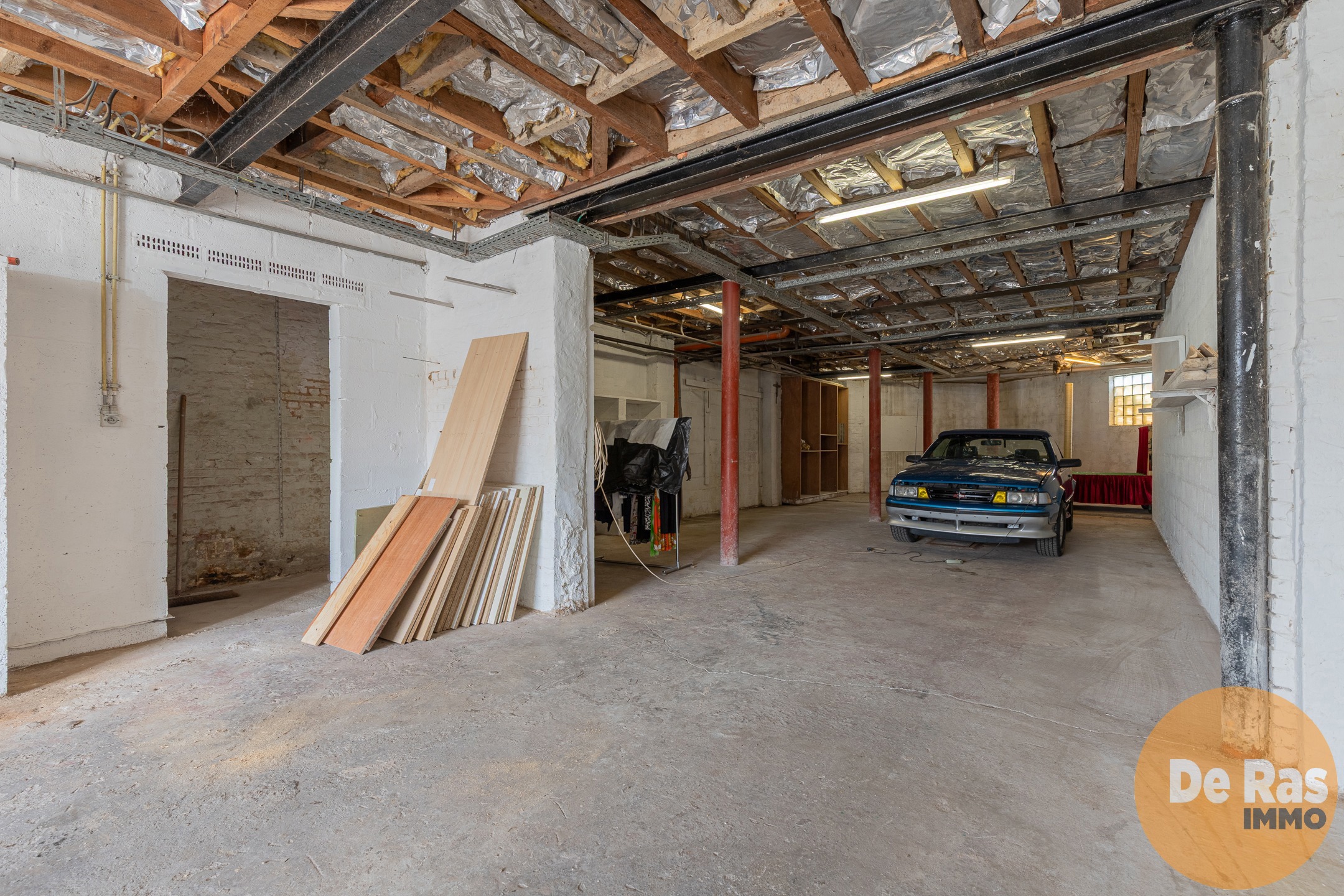 EREMBODEGEM - Woning met magazijn op centrumligging - foto 2