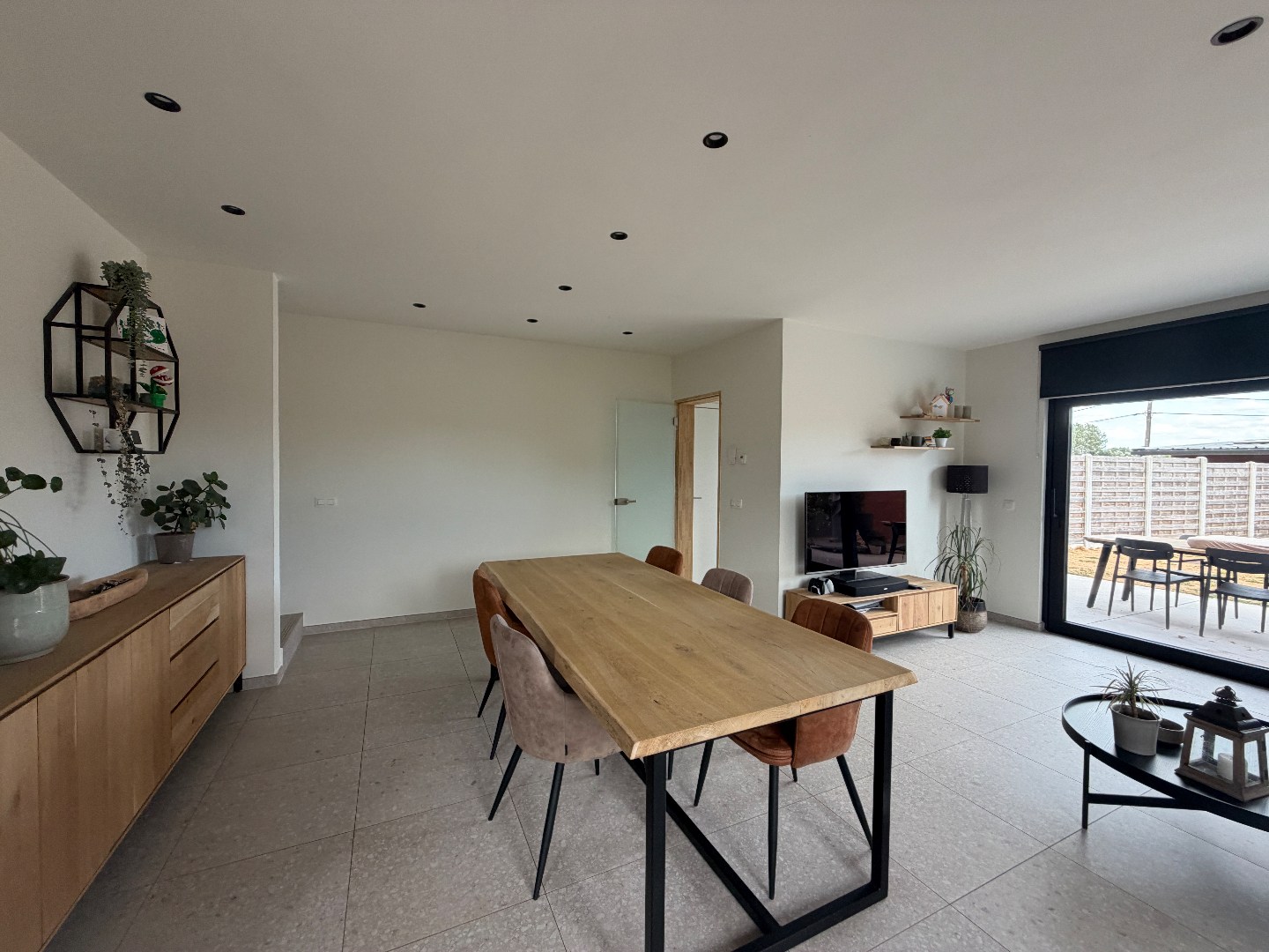 Super kwalitatief afgewerkte woning nabij centrum Belzele, op een rustige locatie - foto 4