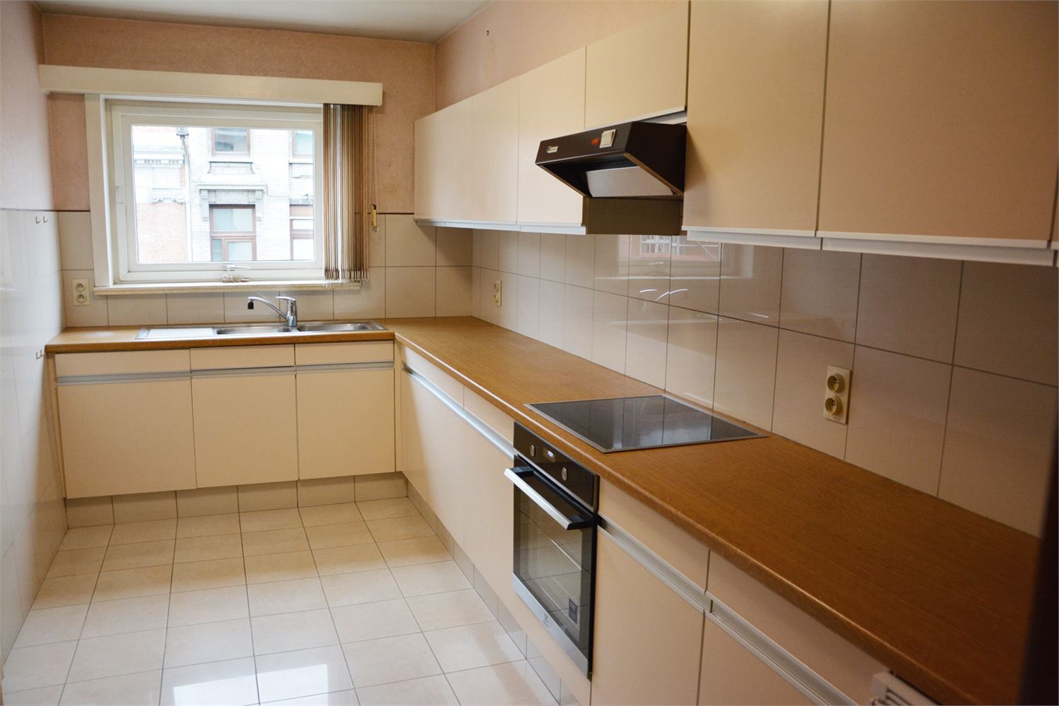 Appartement gelegen op een steenworp van het station (met 2 slaapkamers). - foto 4