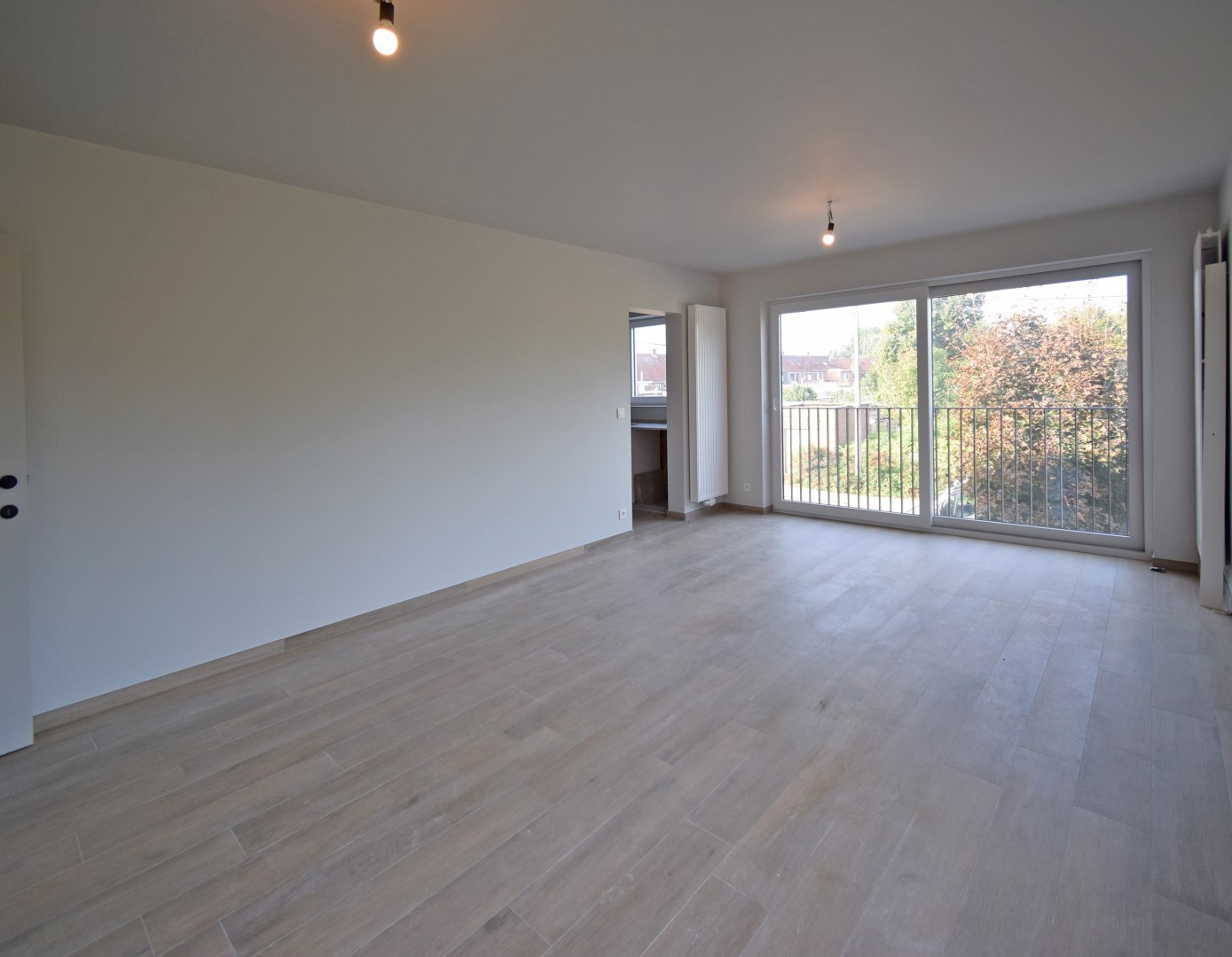 VOLLEDIG GERENOVEERD APPARTEMENT MET GARAGE - foto 4