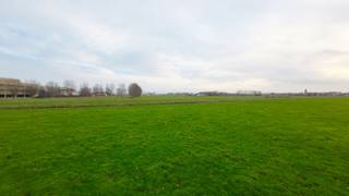 In de Duinenlaan te Westende, deelgemeente van Middelkerke, bieden we u dit uitzonderlijke lot bouwgrond aan. Het perceel beschikt over...