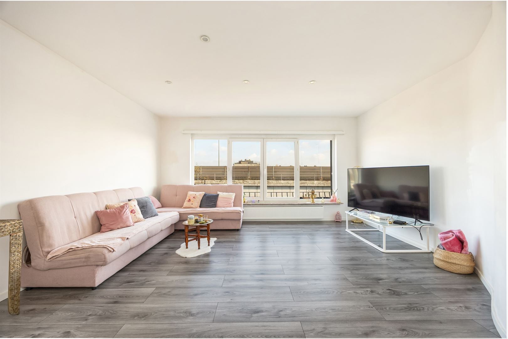 Centraal &amp; slim gerenoveerd appartement met terrasje  - foto 1