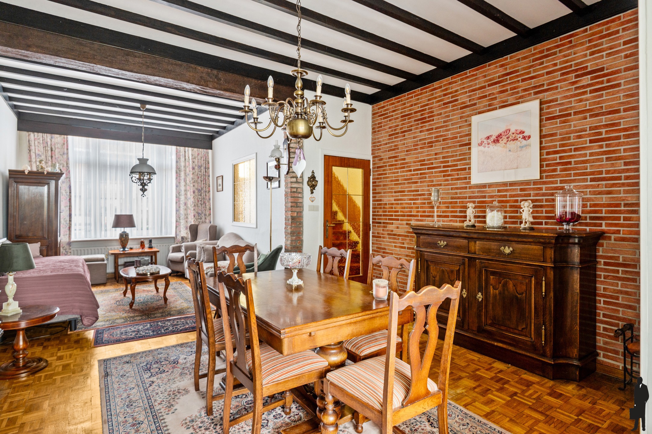 Te renoveren burgerwoning met 3-4 spk en zuidwest tuin  - foto 5