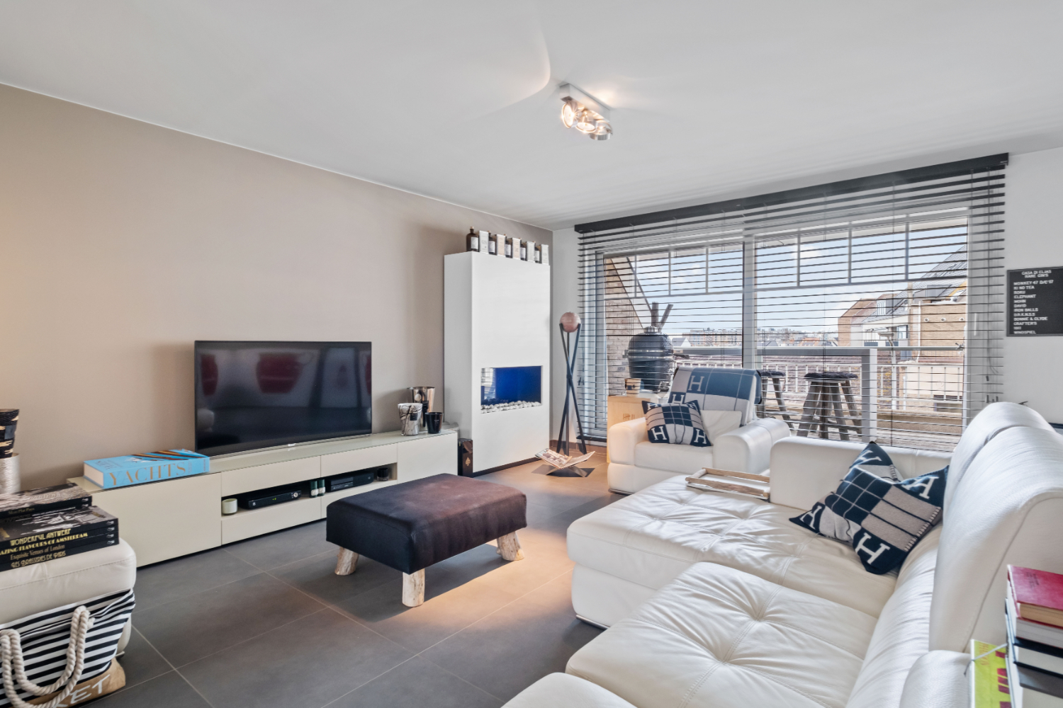 Prachig instapklaar drie slaapkamerappartement met twee terrassen - foto 3
