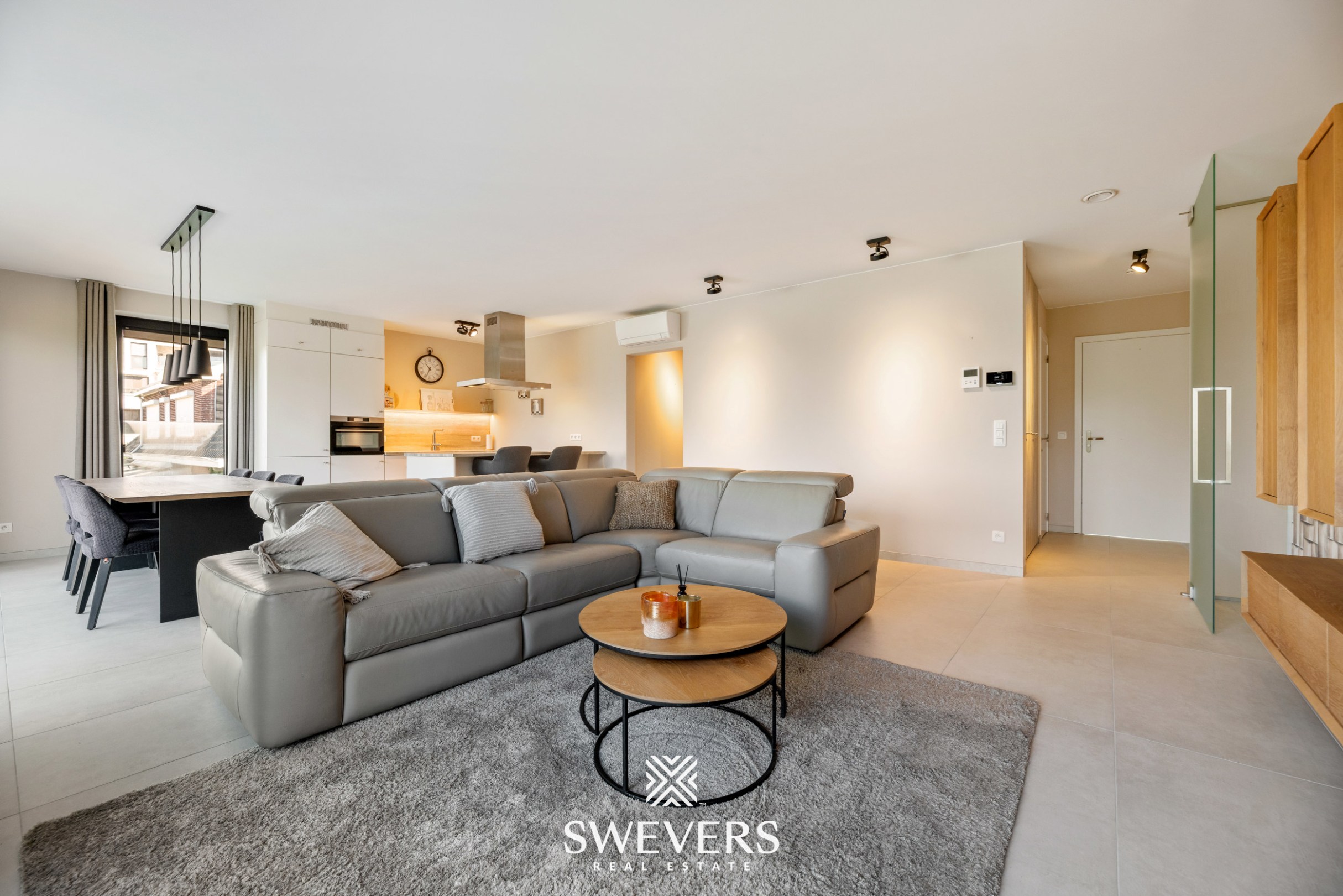 Recent 2-slaapkamerappartement met ruim terras en parking - foto 4