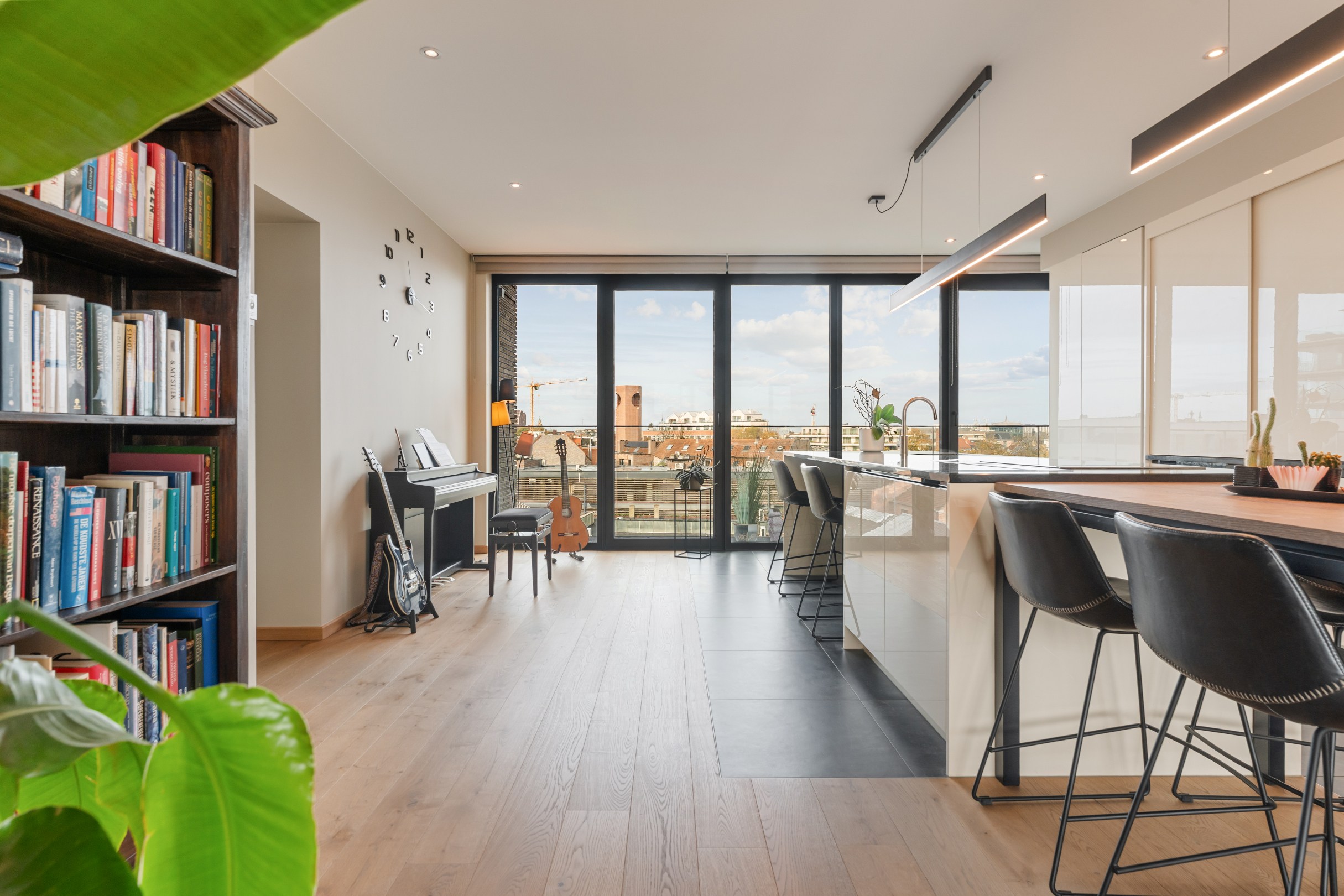 Spacious and ready-to-move-in apartment of 143m², 2 spacious terraces and a fantastic view in Hasselt. - photo 4