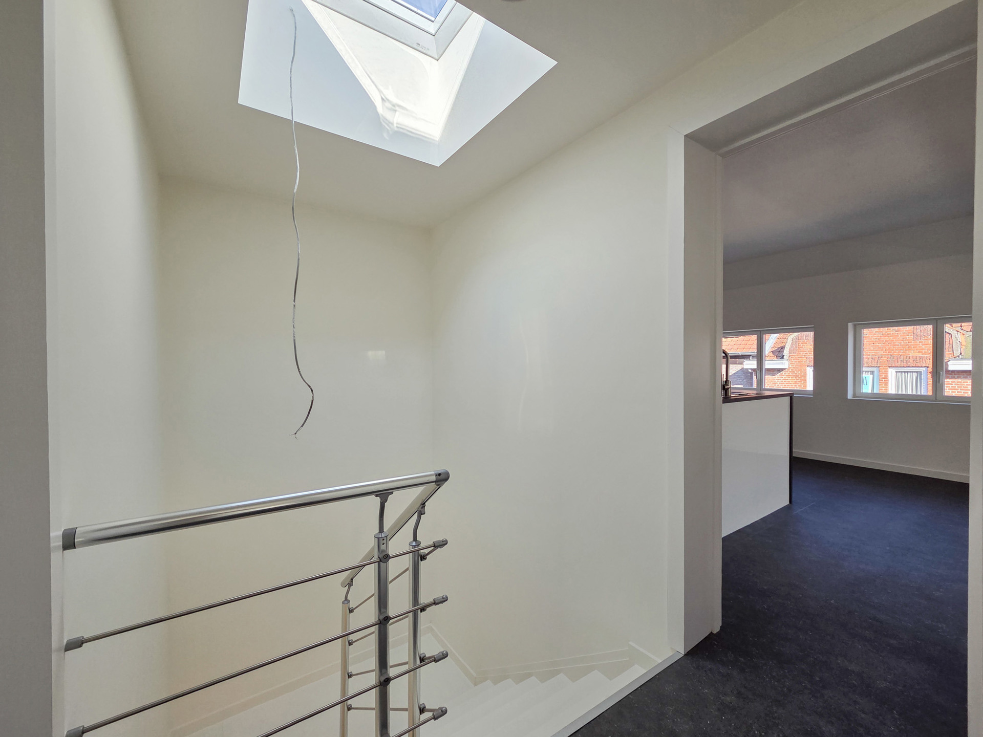 Gerenoveerd appartement met leuk terras - foto 5