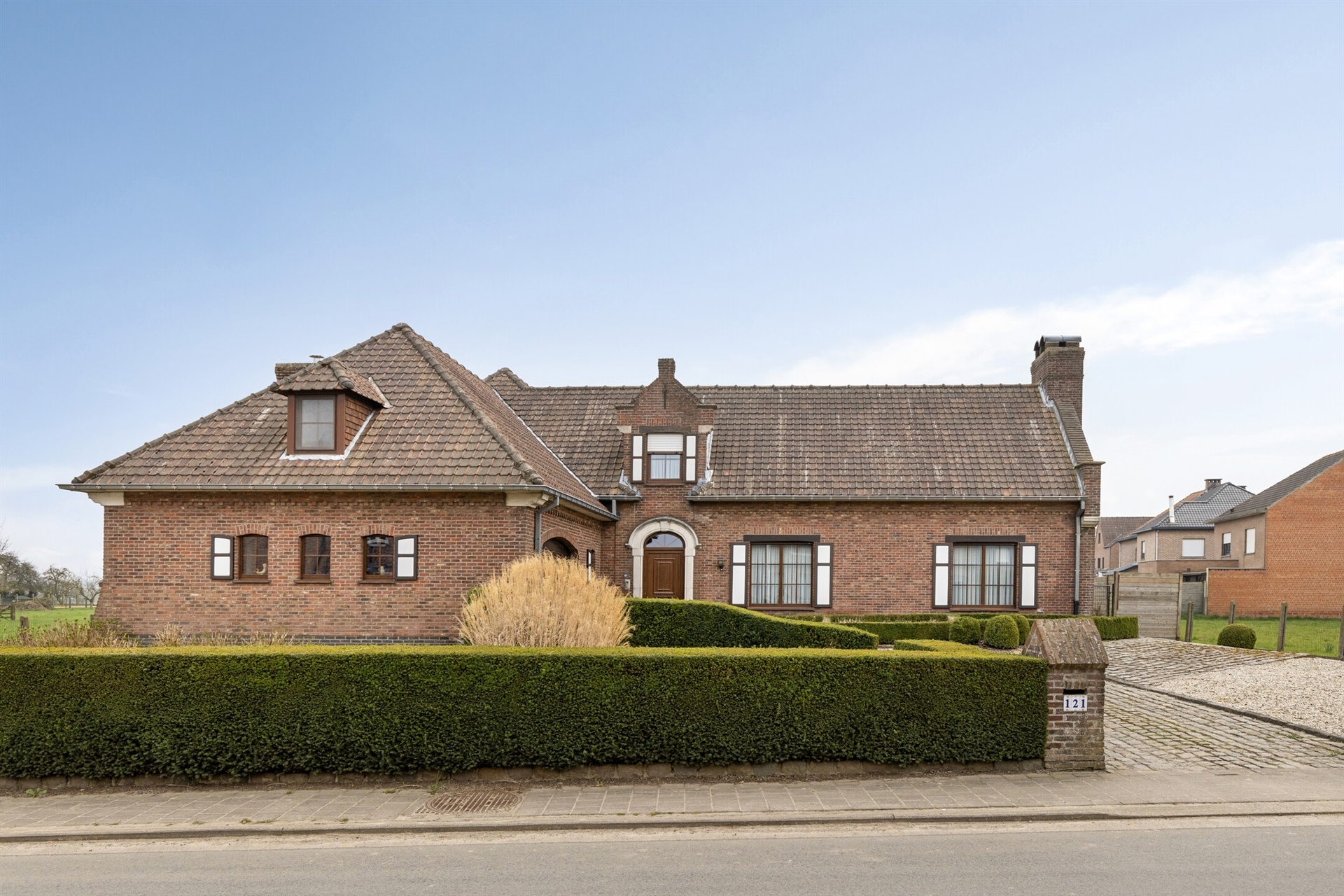 House for sale in Merchtem with 6 bedrooms - photo 2