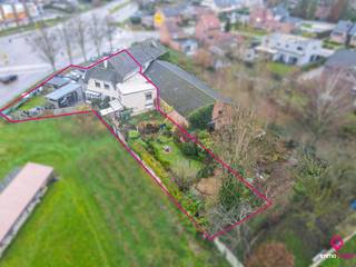 Bij ImmoFusion 7/7 “open huis” : klik op onze 3D-TOUR.Ervaar vastgoed alsof je er zelf doorloopt!Boven bevindt zich een ruim appartement van 260m²...