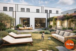 IMPE - Landelijk gelegen nieuwbouwwoning op uitzonderlijk mooie locatie<br /><br />Deze strakke moderne woning maakt deel uit van 6 nieuwe woningen. 4 half open en 2 gesloten bebouwingen.<br />Zeer rustig gelegen project, Zuid-West gerichte tuinen, met uitzicht op natuur en weides in een straatje zonder verkeer!<br /><br />De woningen bieden qua afwerking alles wat men vandaag kan wensen en is naar eigen smaak<br />Qua indelingen is er inkom met toilet, leefruimte en open keuken, doorloopberging en inpandige garage.<br />De verdieping biedt 3 ruime slaapkamers, een badkamer met inloopdouche en bad alsook een dressingkamer.<br /><br />Enkele bijkomende troeven: zeer energiezuinig wonen, regenwaterrecuperatie, warmtepomp, zonnepanelen, ventilatie D, aluminium ramen...<br /><br />Aankoop onder gesplitst stelsel:<br />Grondwaarde: €159.000,00 (registratierechten 12%)<br />Constructiewaarde: €320.000,00 (6% btw)<br />Totaal incl. btw, excl. kosten en excl. notariskosten: €517.280,00<br /><br />Details op kantoor na afspraak: 053/60.65.60
