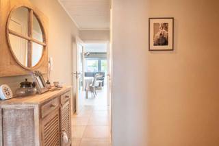 OPENDEURDAG: Zaterdag 19 juli van 10u-12u30. Bezoeken kan ook vooraf.Instapklaar appartement (76m²) met 2 slaapkamers en terras in Koksijde-Bad.Dit...
