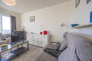 Residentie PANORAMIC B: op de 3de verdieping aan de achterzijde (zonnekant) van de Residentie, ruime en gemeubelde studio, bestaande uit :...