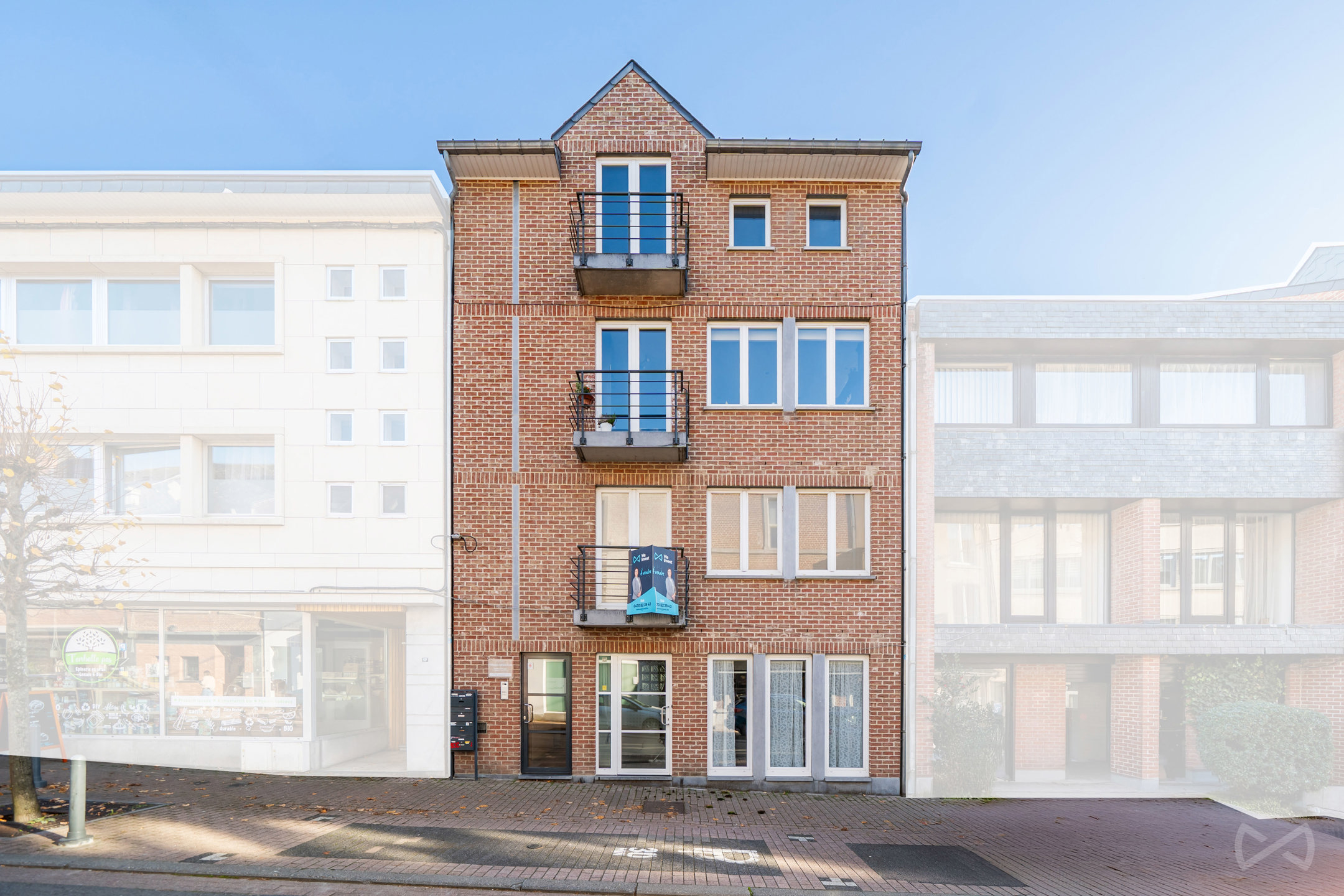 Commercial for sale in Ciney - photo 1