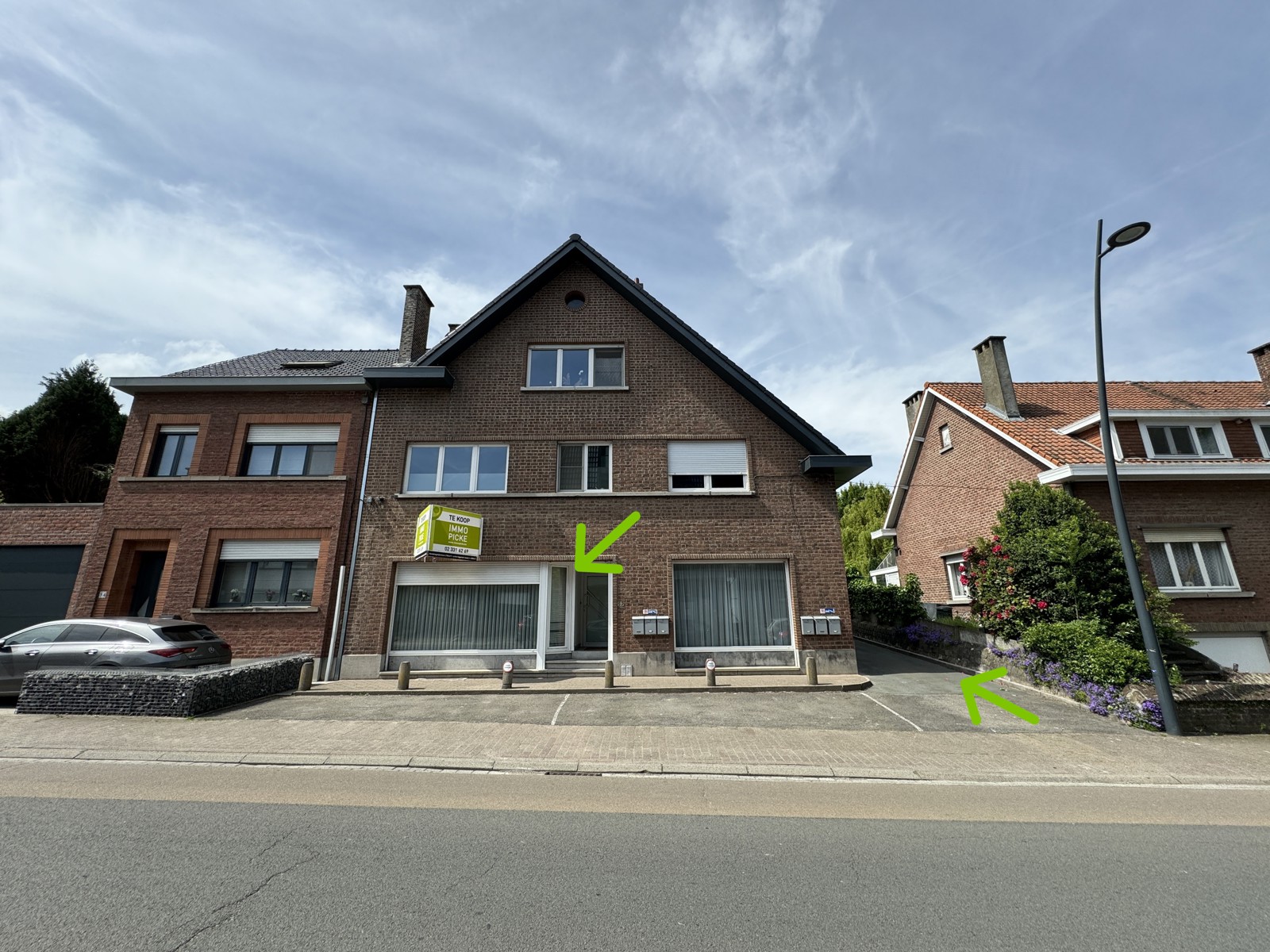 Commercieel gelijkvloers gelegen in het centrum - foto 1