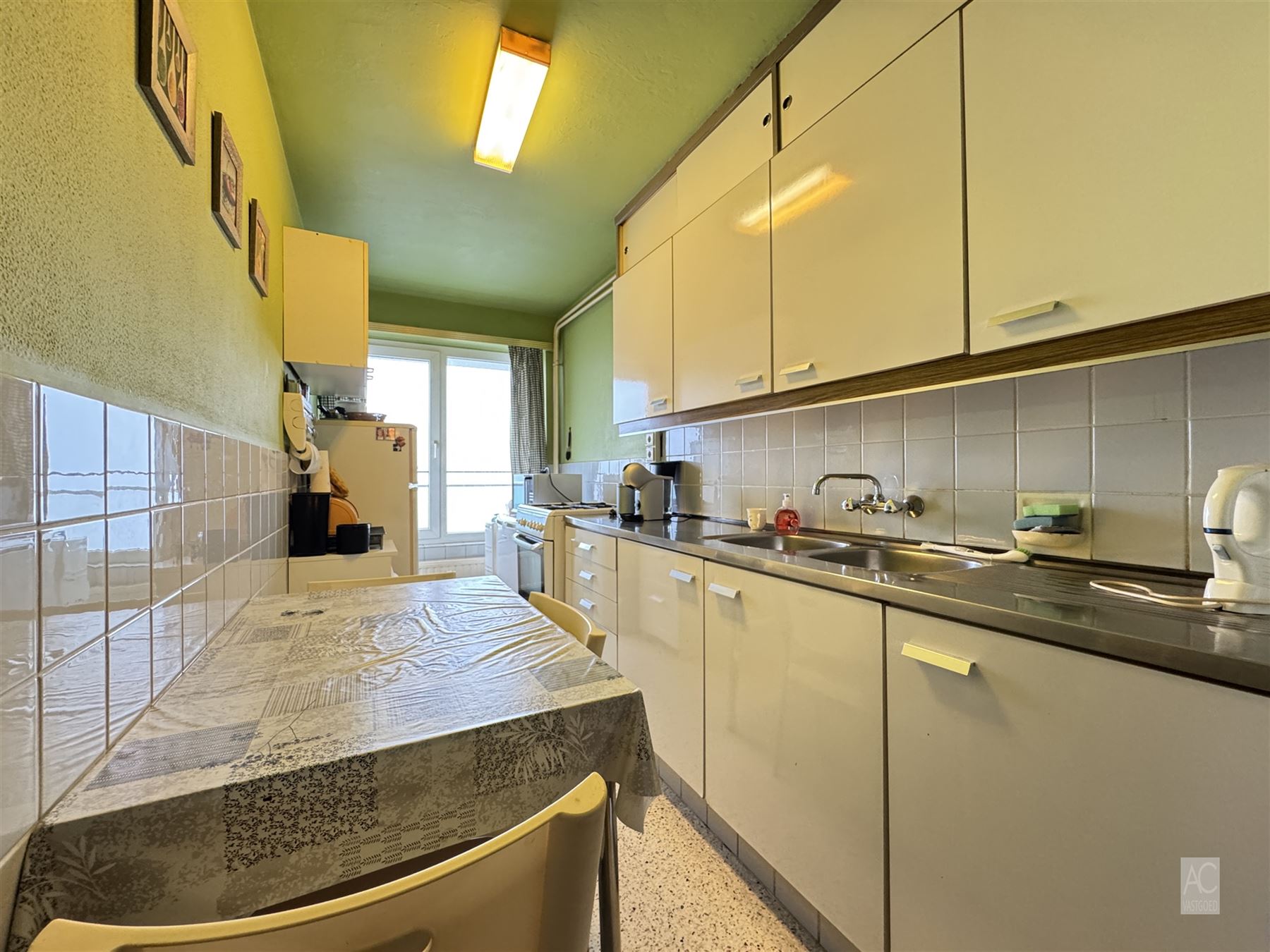 Appartement met 2 slaapkamers en terras  - foto 5