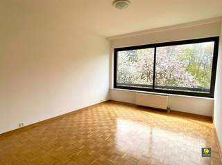 Bathroom is renovatedNew refrigerator with freezer + electric fire...