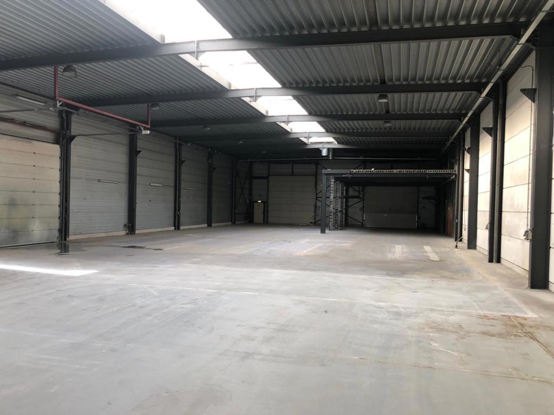 Commercial for rent in Lint - photo 4