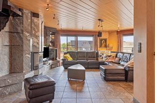 Butcher shop (205m²) for sale with house (202m²) and studio/warehouse (257m²) in Ruddervoorde. This property has a commercial location, large...