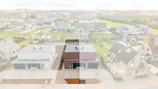 Deze nieuwbouwwoning biedt een sterke combinatie van moderne architectuur, comfort en hoog energie- en woontechnisch niveau in een goed bereikbare, groene locatie in Wingene. <br /><br />De woning is ideaal voor een gezin, die op zoek is naar ruime, lichtrijke ruimtes met een zuidgerichte tuin, in een kwalitatieve nieuwbouwsetting. <br />Dankzij de aandacht voor afwerking, duurzame technieken en de perfecte locatie, is de woning zowel aantrekkelijk als toekomstgericht.<br /><br />Woonindeling:<br />Inkomhal met vestiaire en gastentoilet, eet- en leefruimte met open ingerichte keuken met aansluitend een ruime berging/wasplaats. <br />Op de verdieping hebben we 3 volwaardige slaapkamers, badkamer met dubbele lavabomeubel, ligbad en inloopdouche en apart toilet op de hal en een technische ruimte waar alle technieken worden voorzien (ventilatiesysteem D, vloerverwarming, zonnepanelen, warmtepomp type lucht/water).<br /><br />De woning beschikt daarnaast over een zuidgerichte tuin &amp; terras en privatieve parkeerplaatsen vooraan.<br /><br />Een belangrijk pluspunt van deze woning is dat de koper nog inspraak heeft in de binnenafwerking.<br />Vloeren, keuken en badkamer kunnen volledig worden gekozen volgens uw persoonlijke stijl en budget. Zo creëert u een woning die volledig aansluit bij uw eigen woonwensen — van modern minimalistisch tot warm en landelijk.<br /><br />Meer info en/of een plaatsbezoek, neem gerust contact op 0470 50 50 50 of info@futurimmo.be.