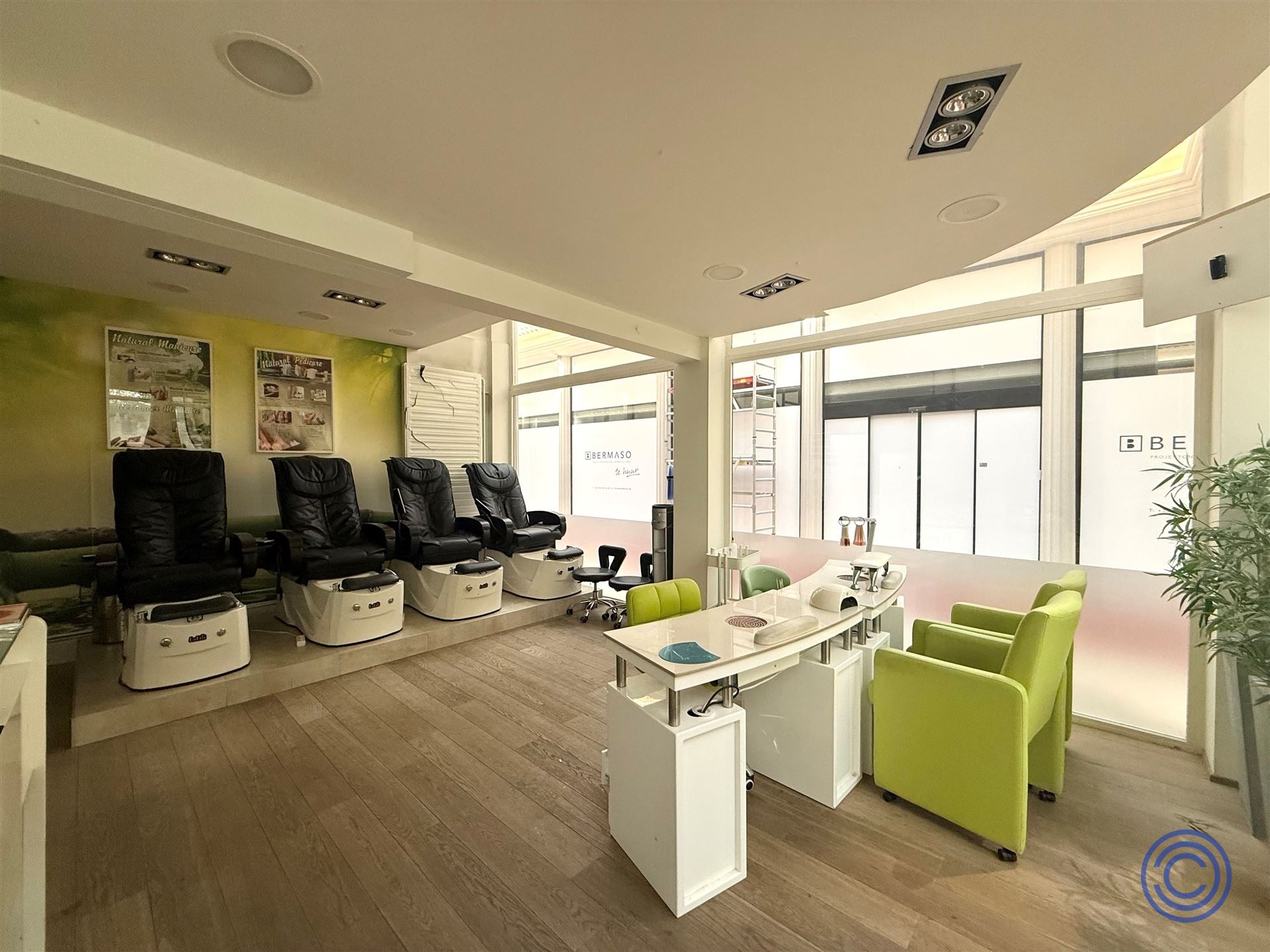 Commercial for rent in Antwerp - photo 3