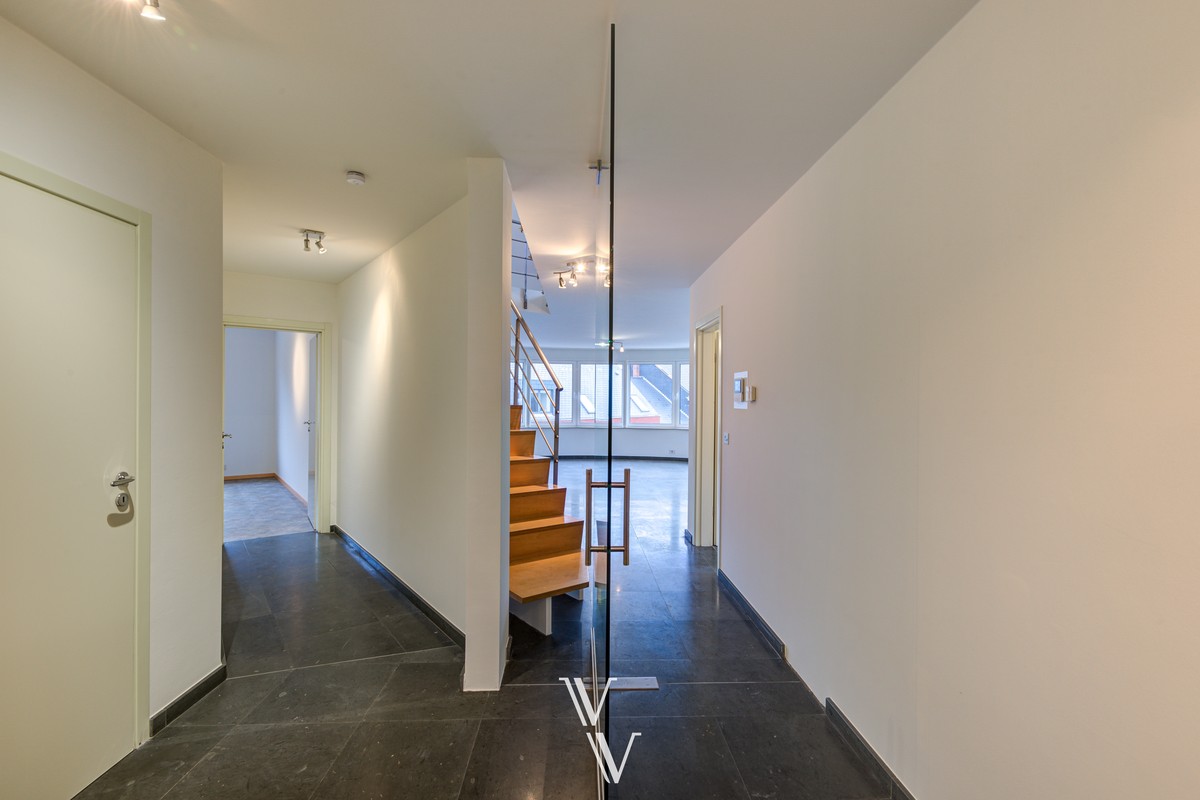 Appartement à vendre à Zandhoven avec 5 chambres - photo 3