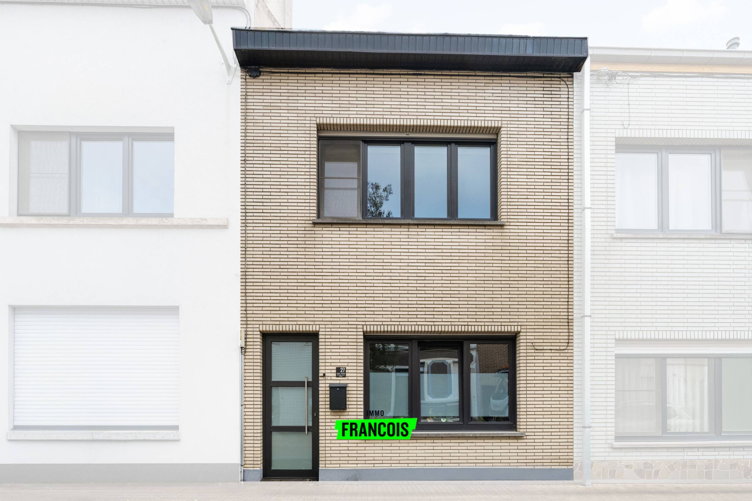 Instapklare gezinswoning met grote tuin op de Konterdam te Oostende - foto 1