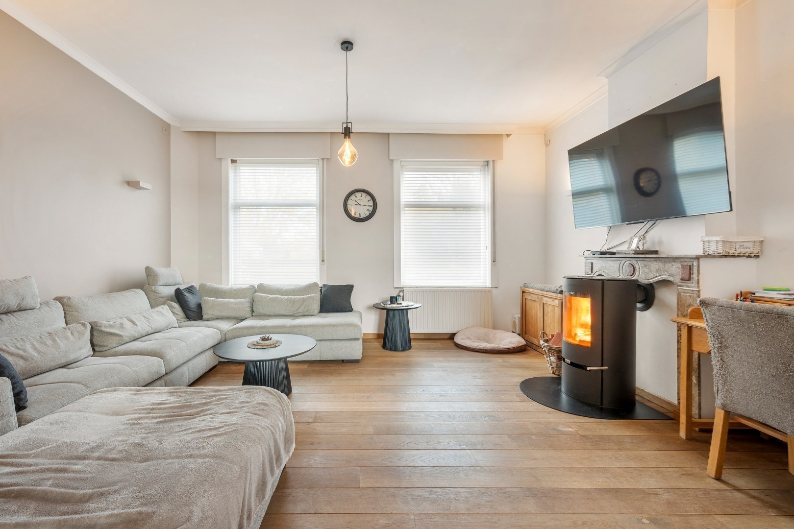 Surprisingly spacious, ready-to-move-in home with garage and south-facing garden in Geluwe. - photo 2