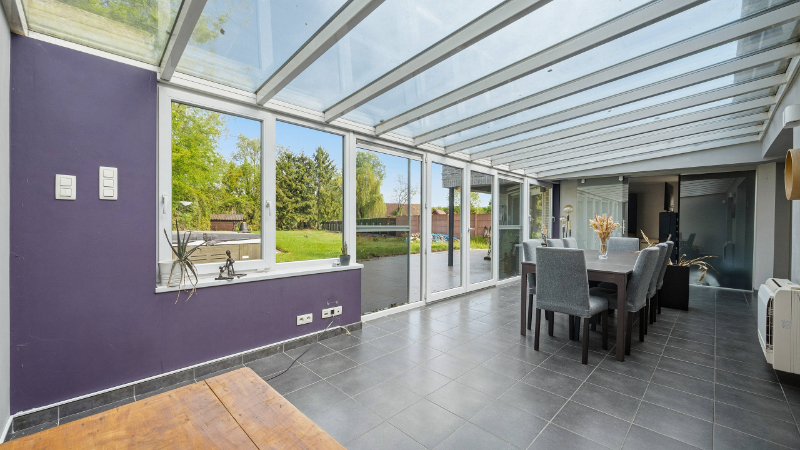 Villa van 265m² op 15 are met kantoor-praktijkruimte van 25m² en 3 slaapkamers - foto 5