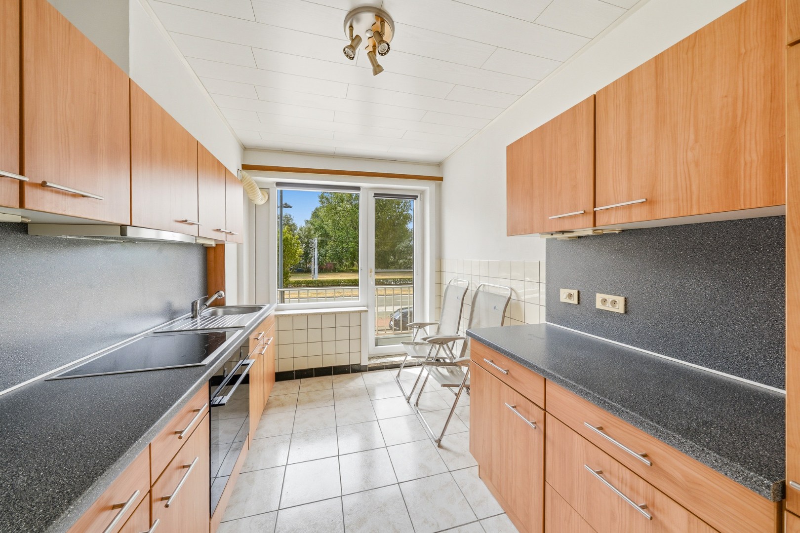 Instapklaar appartement met 2 slaapkamers te Oostende - foto 5
