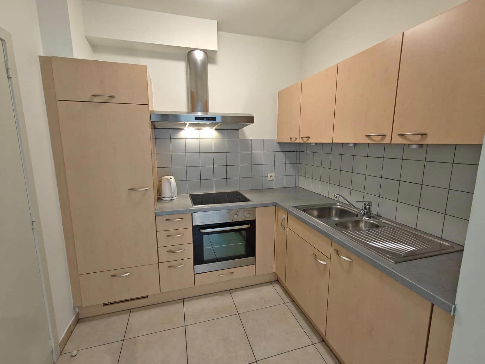 Gelijkvloers appartement met 2 slaapkamers en garage - foto 4
