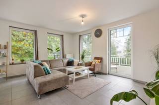 Zeer leuk appartement in een rustgevende en groene omgeving, op fietsafstand van het centrum van Sint-Niklaas en vlot bereikbaar met het...