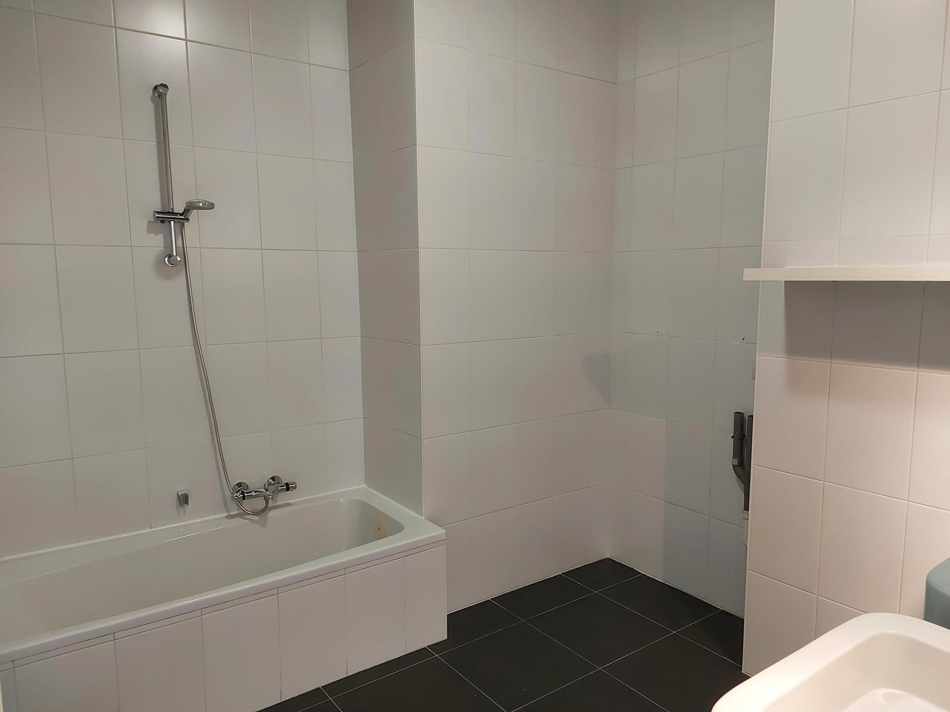 Dakapp met 2 slpks, terras, autostaanplaats & kelderberging. - foto 4