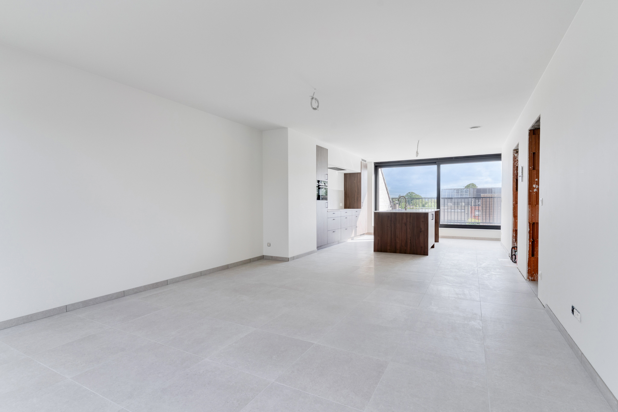 Hoogwaardig afgewerkt nieuwbouw duplex-appartement met 2 slaapkamers, terras en carport  - foto 5