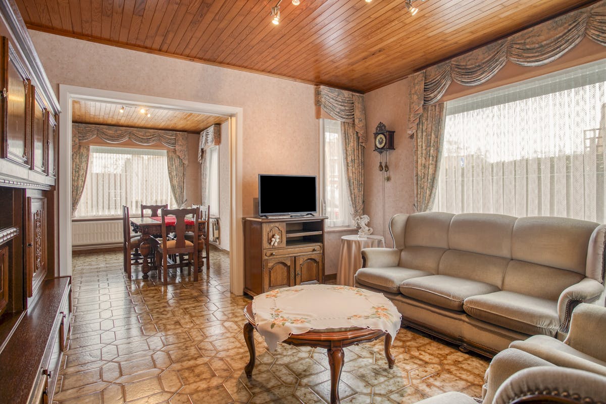 Op te frissen huis op toplocatie te koop in Sint-Michiels - foto 4