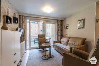 Vlakbij de bruisende winkelstraat en de Zeedijk van Nieuwpoort-Bad ligt de toonaangevende residentie Apollo.Op de eerste verdieping vinden we deze...