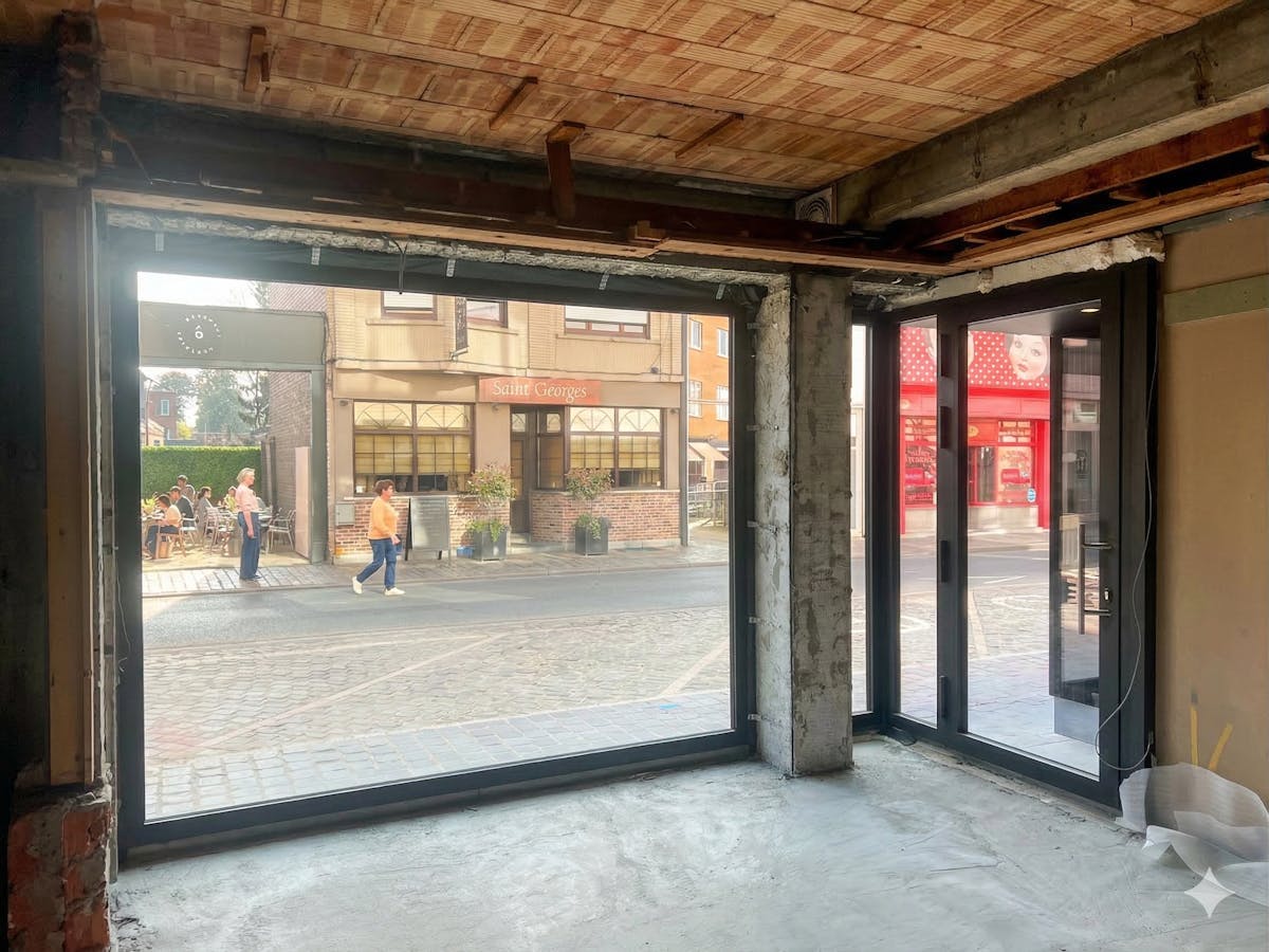 Gelijkvloers kantoor nabij het centrum van Roeselare - foto 2