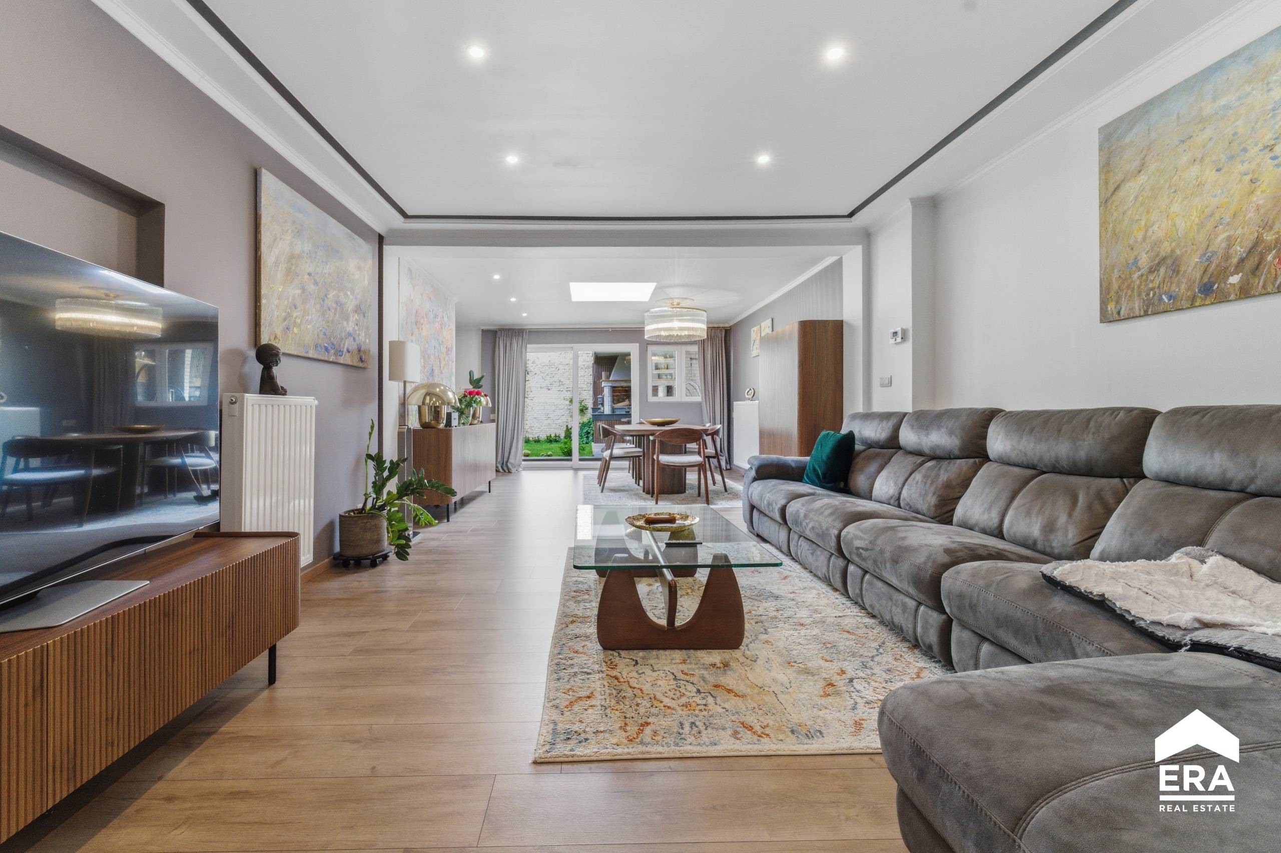 Ruime gerenoveerde woning met handelsruimte in Roeselare - foto 5