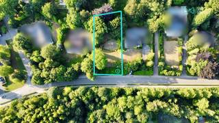 Overijse – Beau terrain à bâtir d’une superficie de +/- 1259 m², avec une largeur de +/- 24 m et une profondeur de +/- 53 m. Situé entre Overijse...